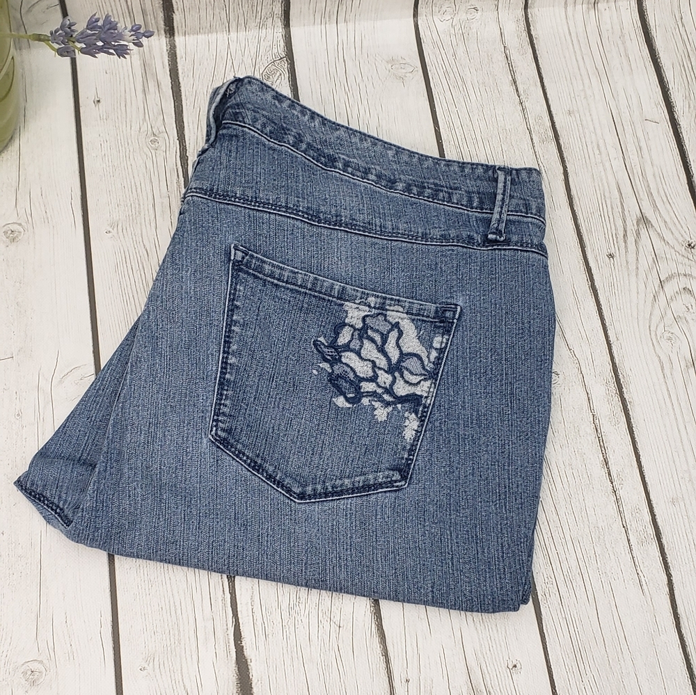 Gloria Vanderbilt Skimmer Shorts, Sz 16W